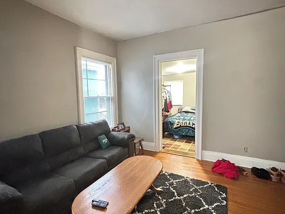 114 Crescent Ave APT 3, Buffalo, NY 14214