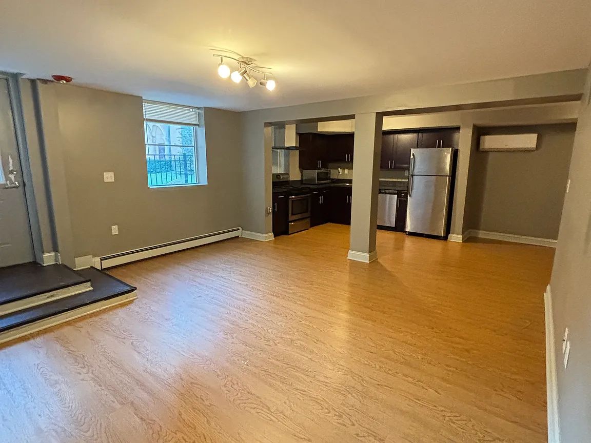 31 Tamarack St #104, Buffalo NY 14220