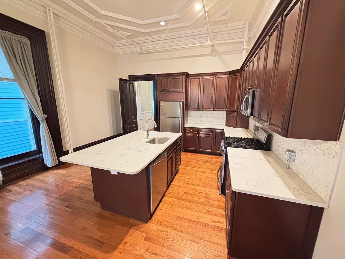49 Cottage St APT 1 Buffalo NY 14201
