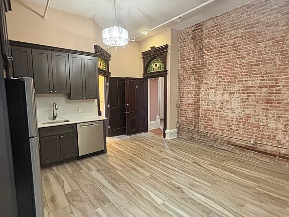 49 Cottage st #6 Buffalo NY 14201