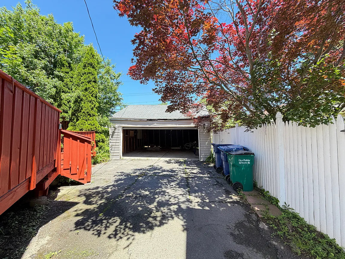 4 bed 2 bath - 51 W Northrup Pl, Buffalo, NY 14214
