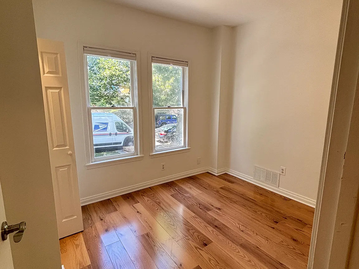 735 Ashland Ave, Buffalo NY 14222