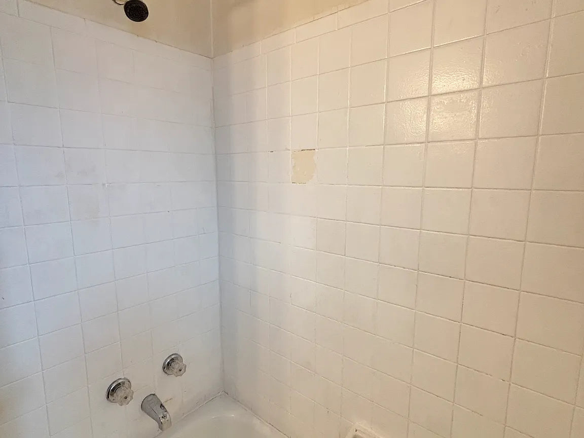 2685 Elmwood Ave APT 3, Buffalo NY 14217