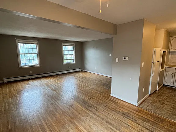 2685 Elmwood Ave APT 3, Buffalo NY 14217