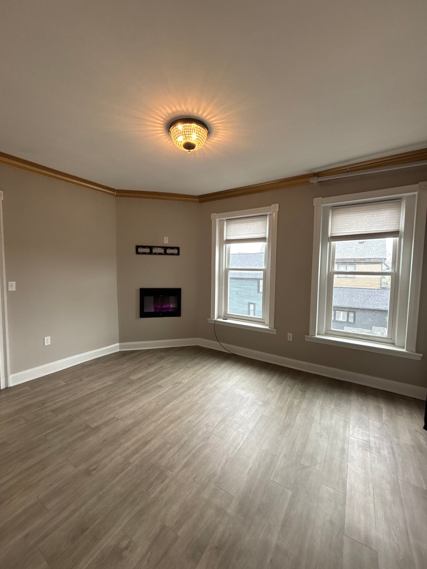1 Bed, 1 Bath- 232 Richmond Ave #13, Buffalo, NY 14222