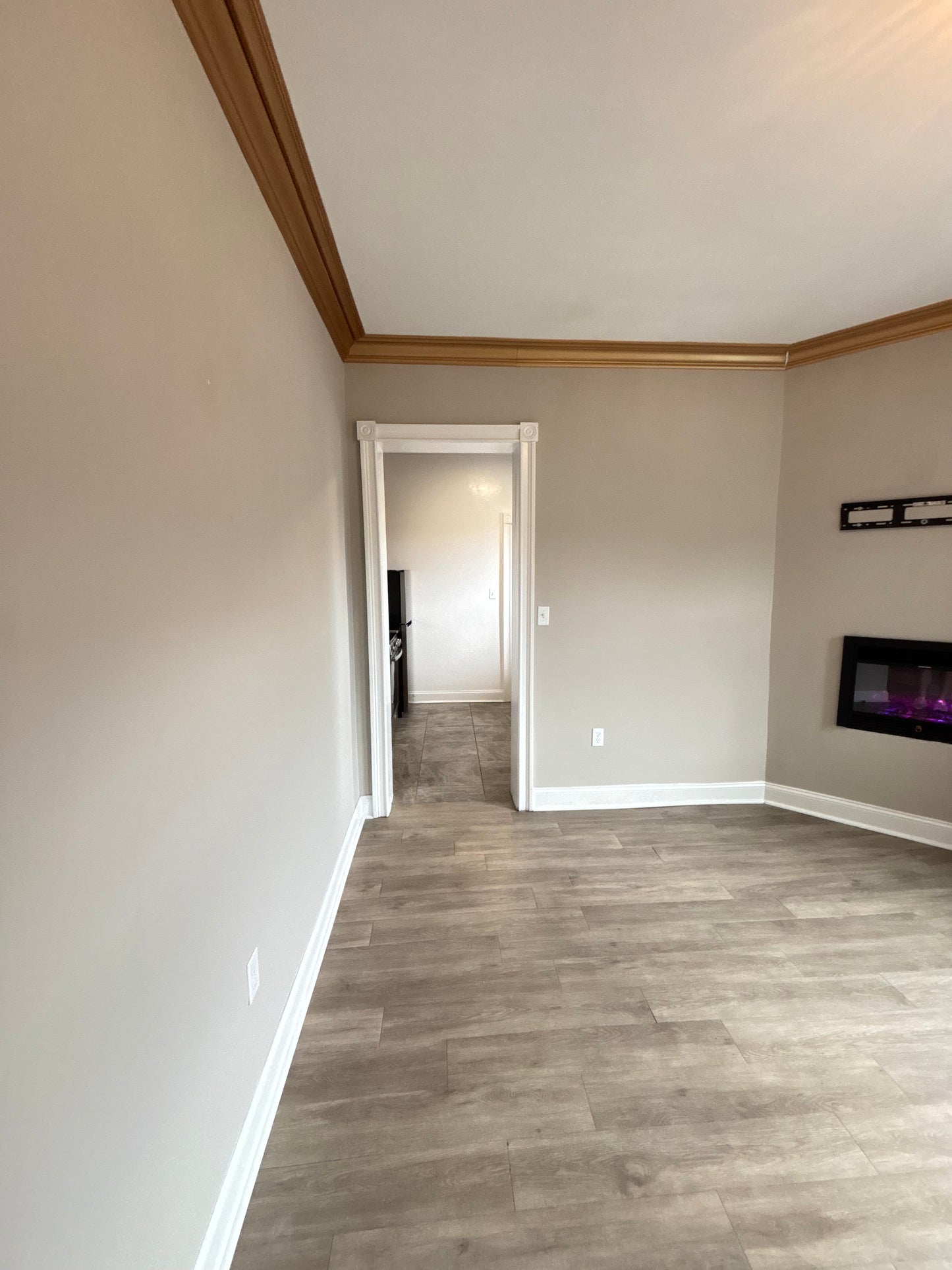 1 Bed, 1 Bath- 232 Richmond Ave #13, Buffalo, NY 14222