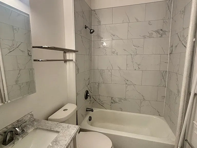1 Bed, 1 Bath + office- 232 Richmond Ave #9, Buffalo, NY 14222