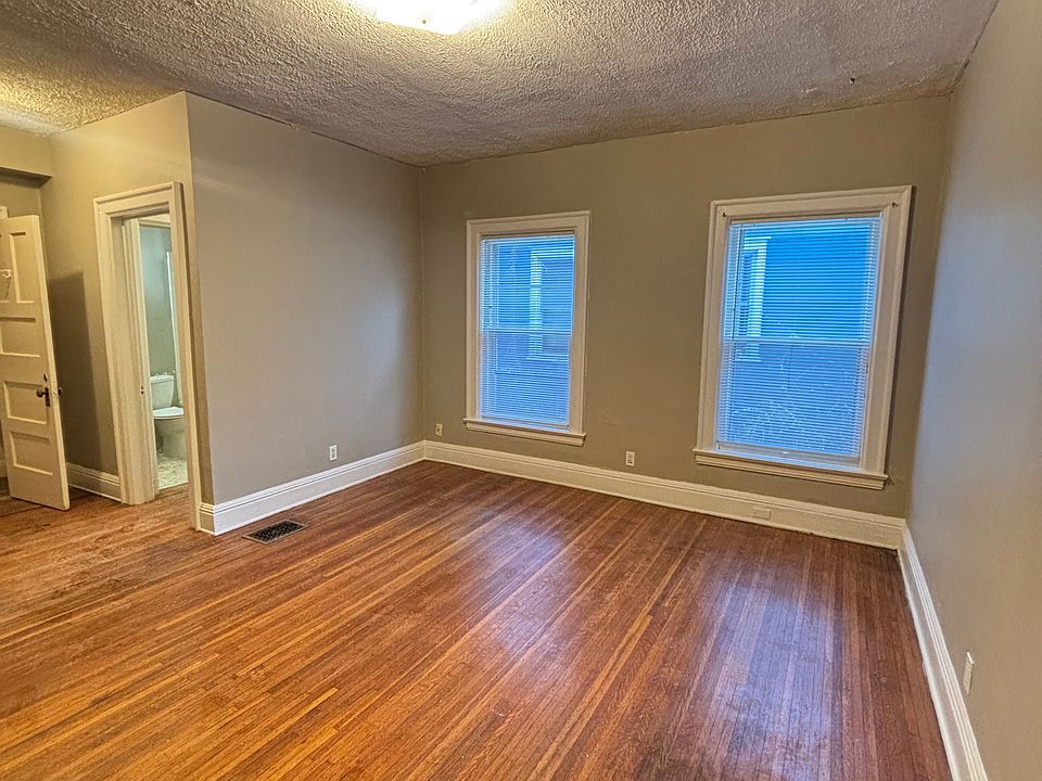 Studio, 1 Bath- 114 Crescent Ave APT 2, Buffalo, NY 14214