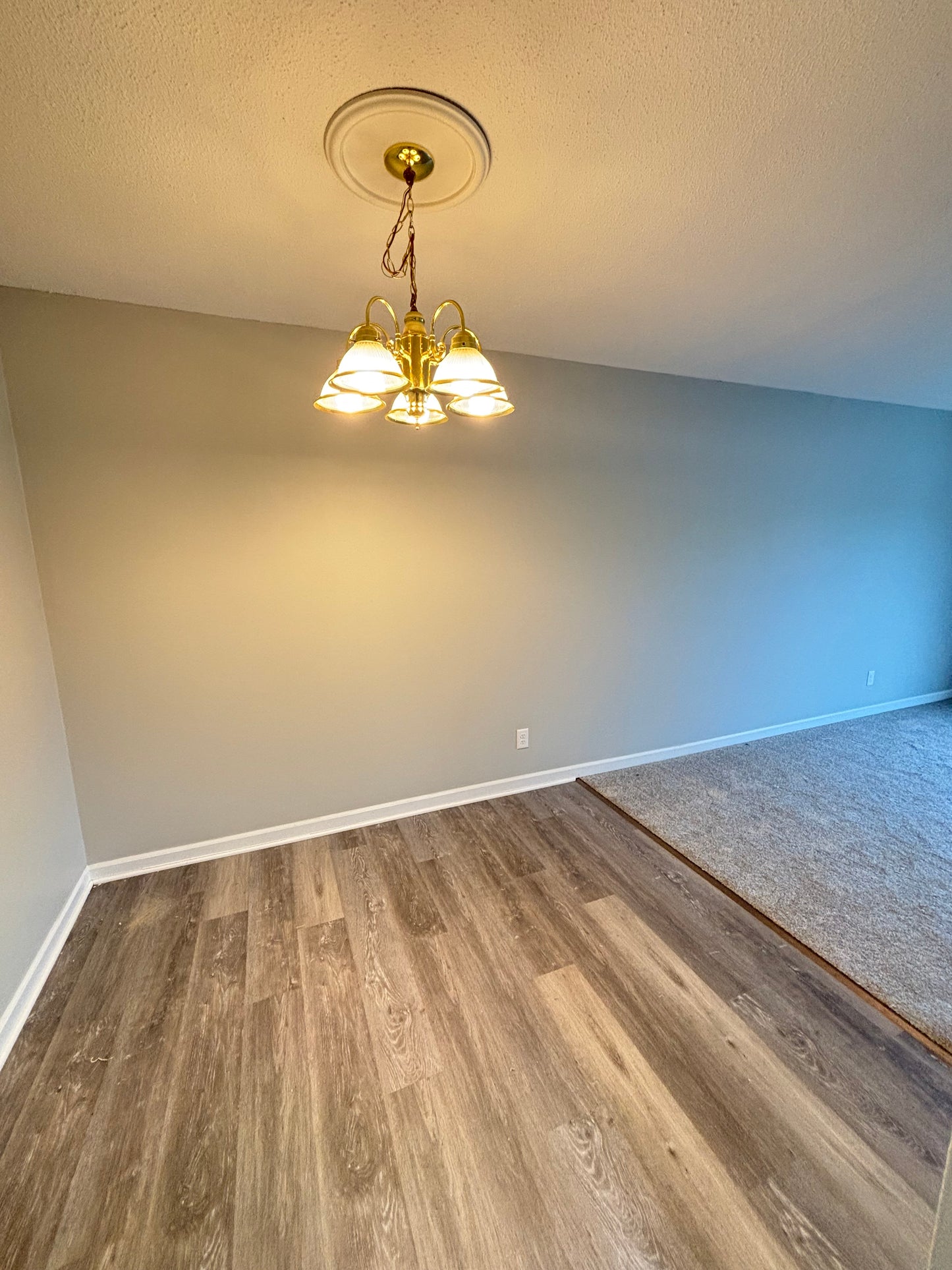 2 Bed, 1 Bath-11 Robert Dr APT #202, Lancaster, NY 14086