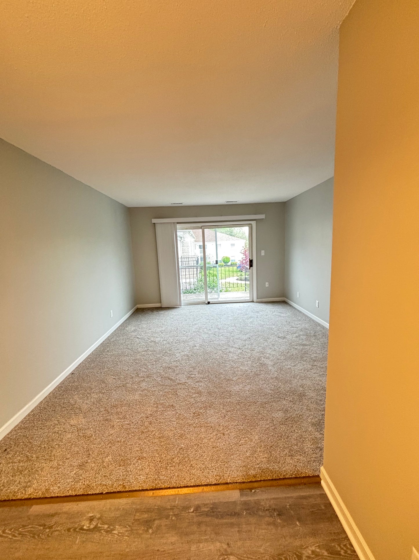 2 Bed, 1 Bath-11 Robert Dr APT #202, Lancaster, NY 14086