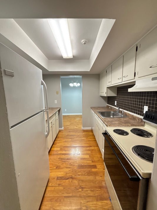 2 Bed, 1 Bath- 11 Robert Dr APT #205, Lancaster, NY 14086