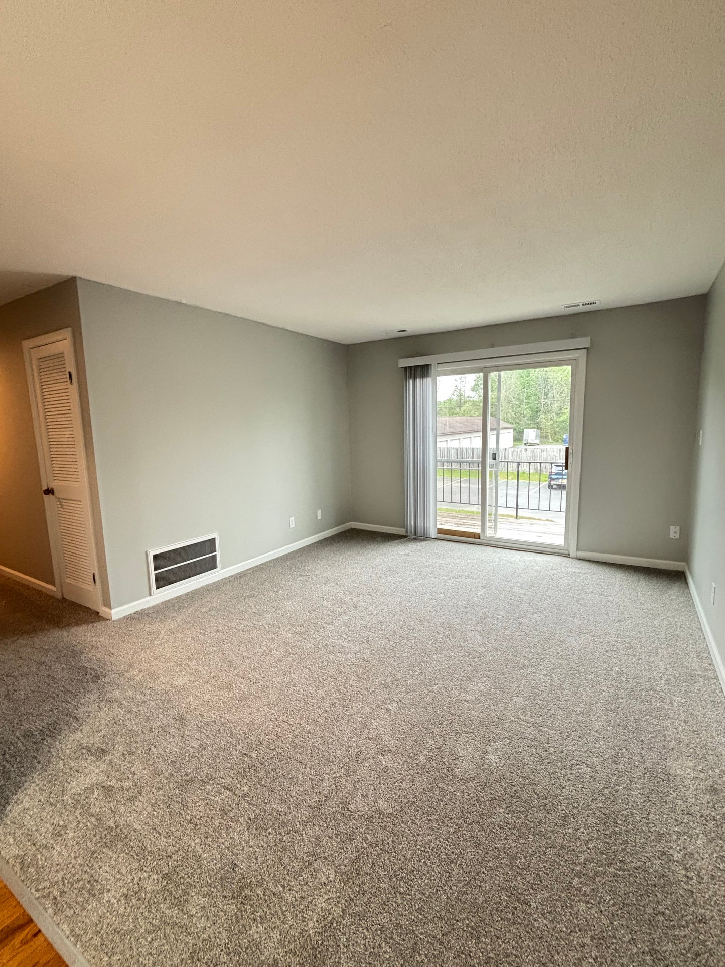 2 Bed, 1 Bath- 11 Robert Dr APT #205, Lancaster, NY 14086
