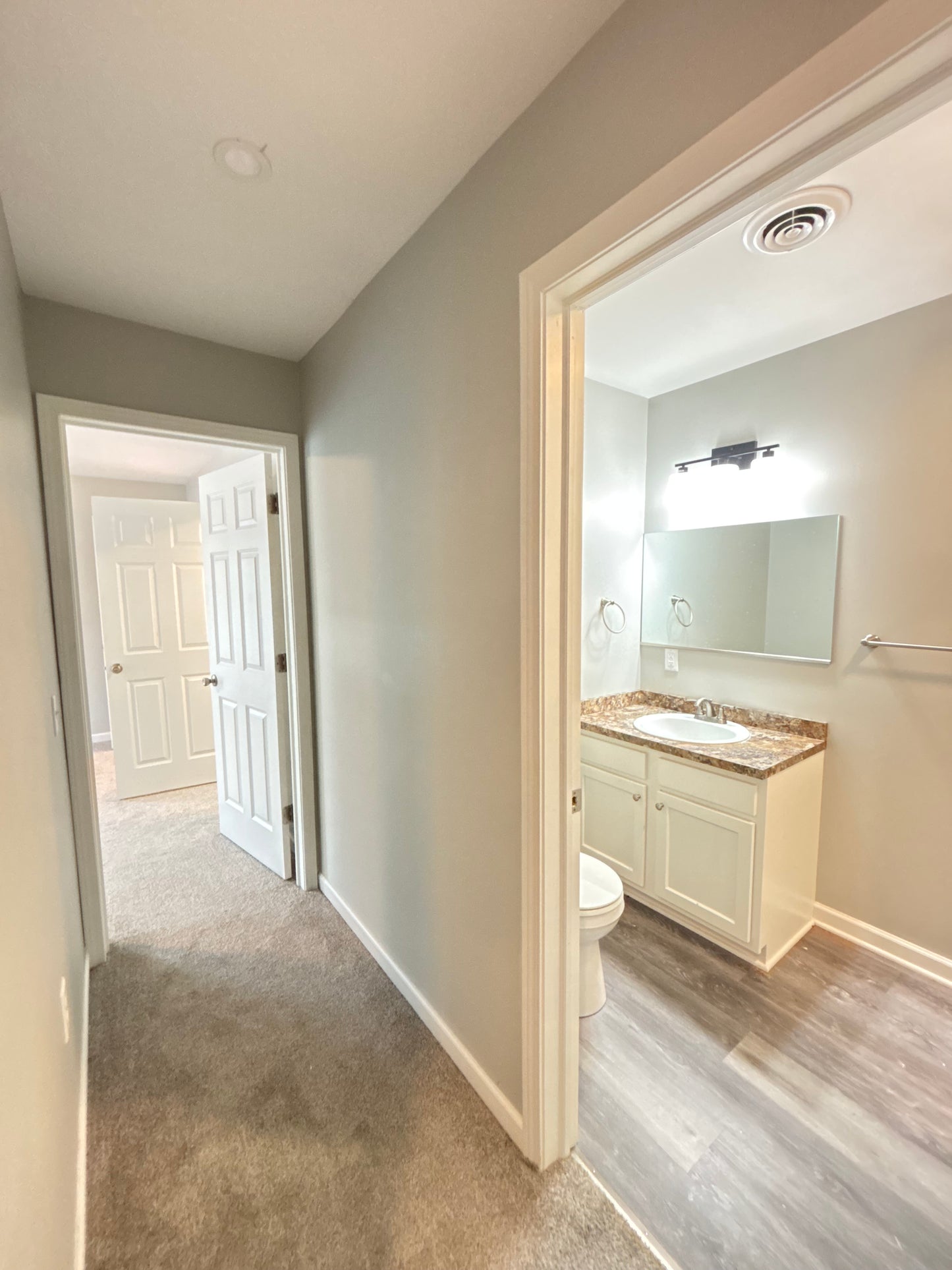 3 Bed- 2 Bath- 11 Robert Dr #205, Lancaster, NY 14086