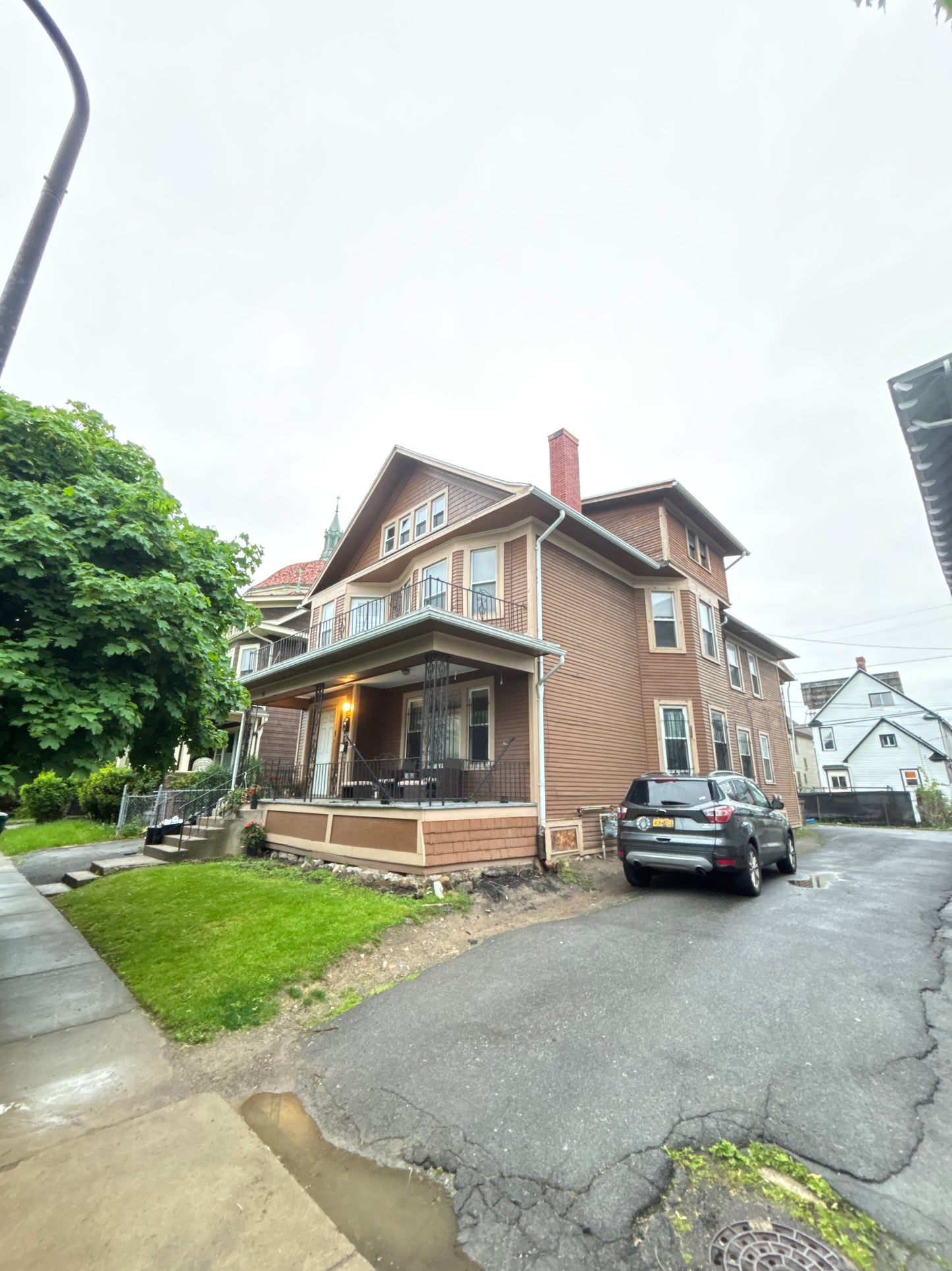 4 Bed, 1 Bath- 36 Eastwood Pl UNIT 2, Buffalo, NY 14208
