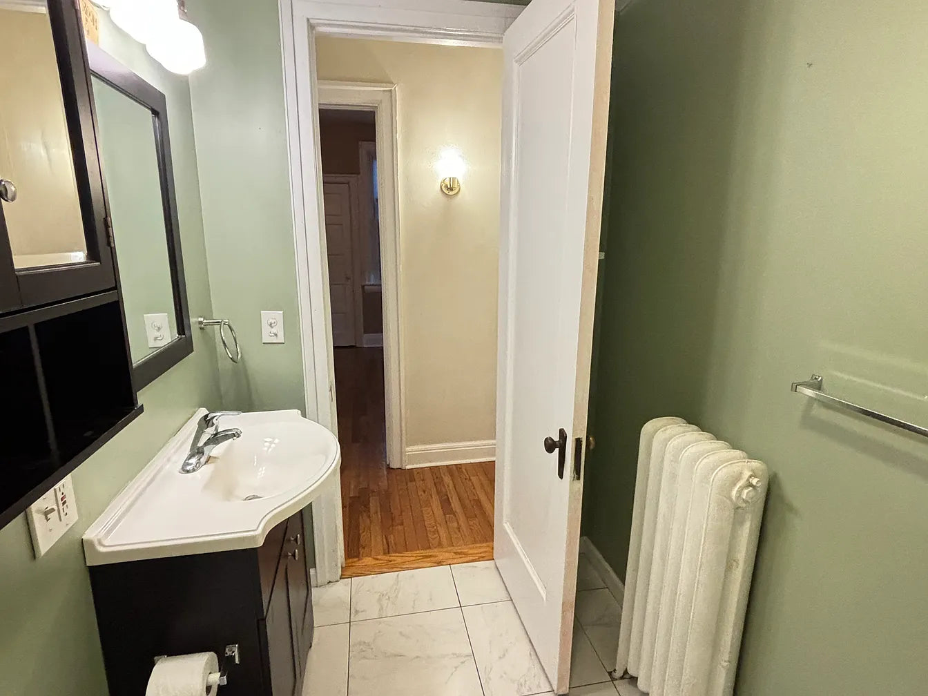 1 Bed, 1 Bath- 201 Linwood Ave APT 3, Buffalo, NY 14209