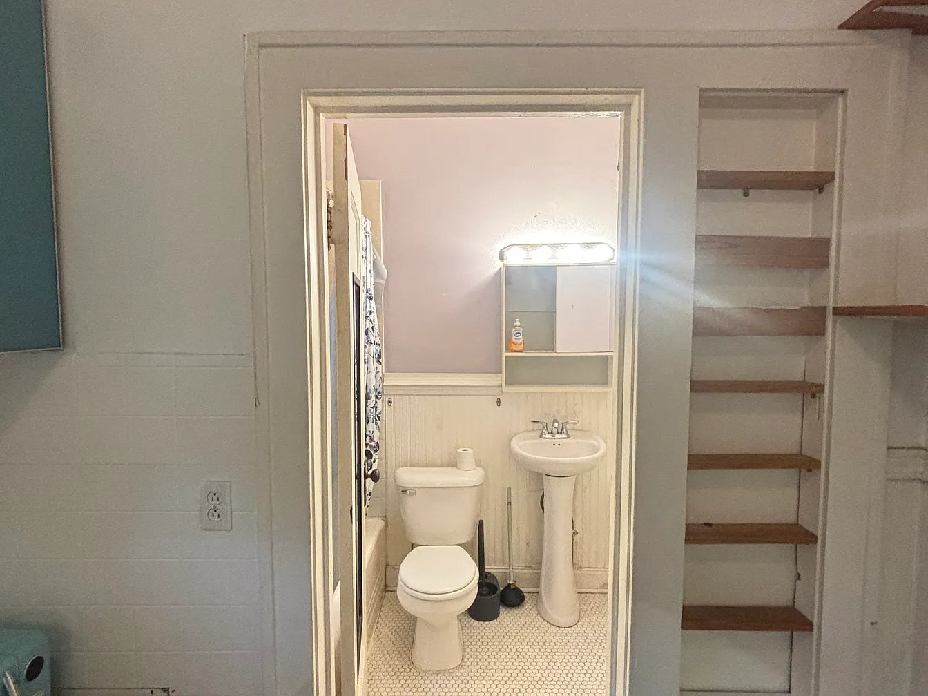 Studio, 1 Bath- 2 Arlington Pl, Buffalo, NY 14201