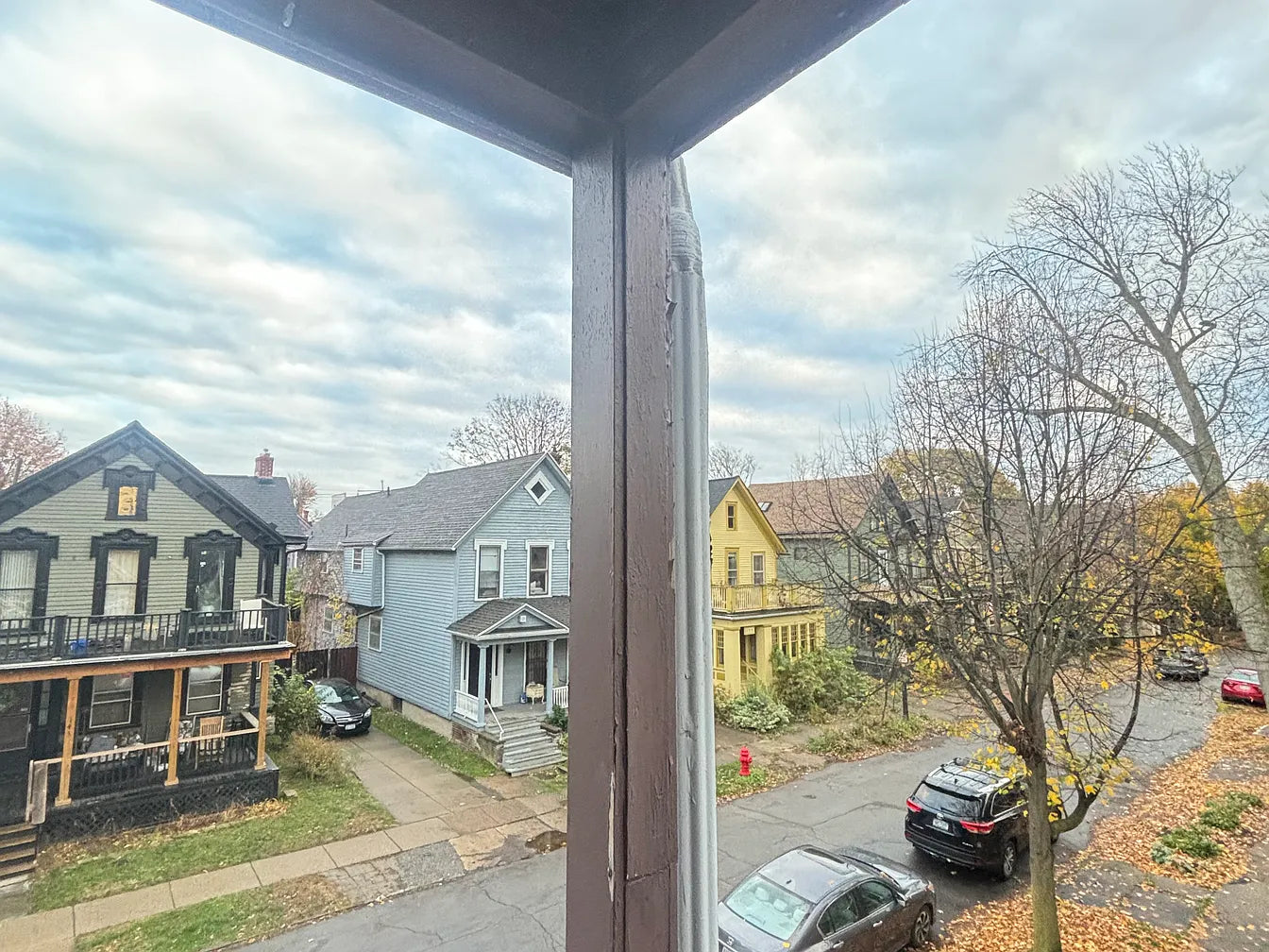 Studio, 1 Bath- 2 Arlington Pl, Buffalo, NY 14201