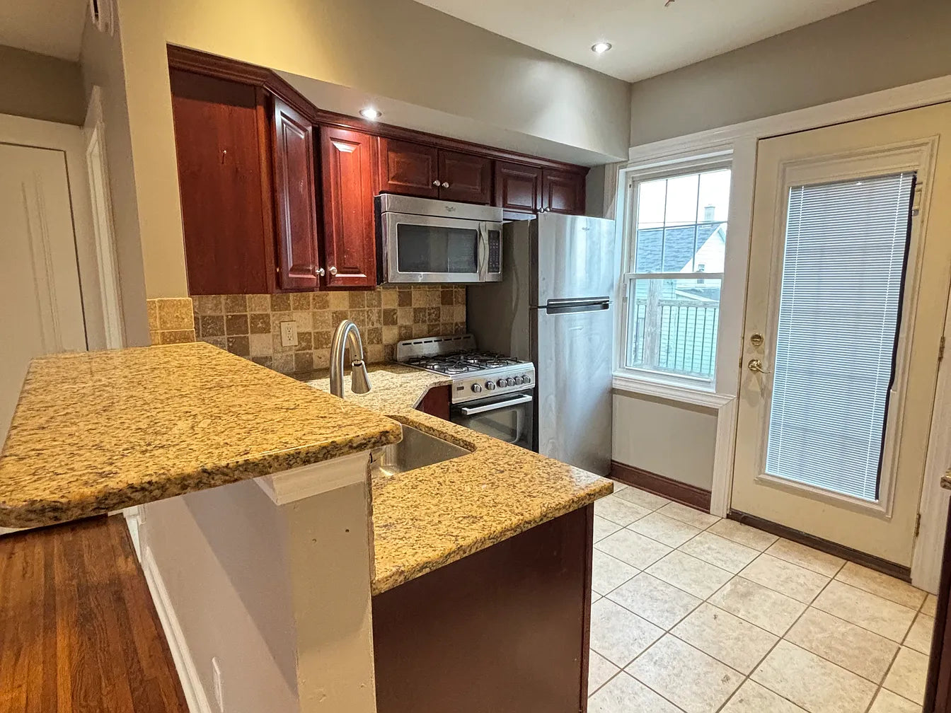 2 Beds, 1 Bath- 38 Dakota St #110, Buffalo, NY 14216
