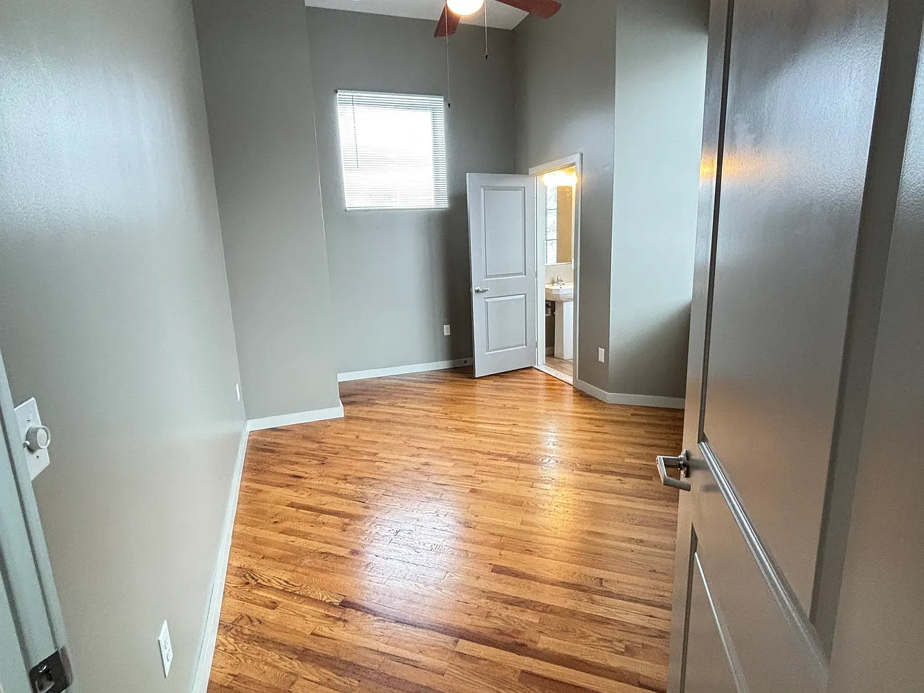 2 Bed, 1 Bath- 170 Florida St #111, Buffalo, NY 14208