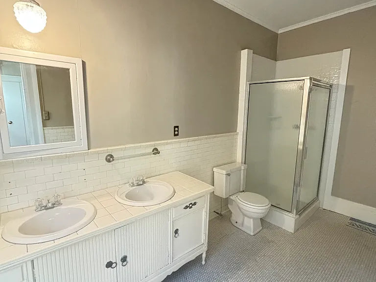 3 Beds, 3 Baths- 444 Linwood Ave #1, Buffalo, NY 14209