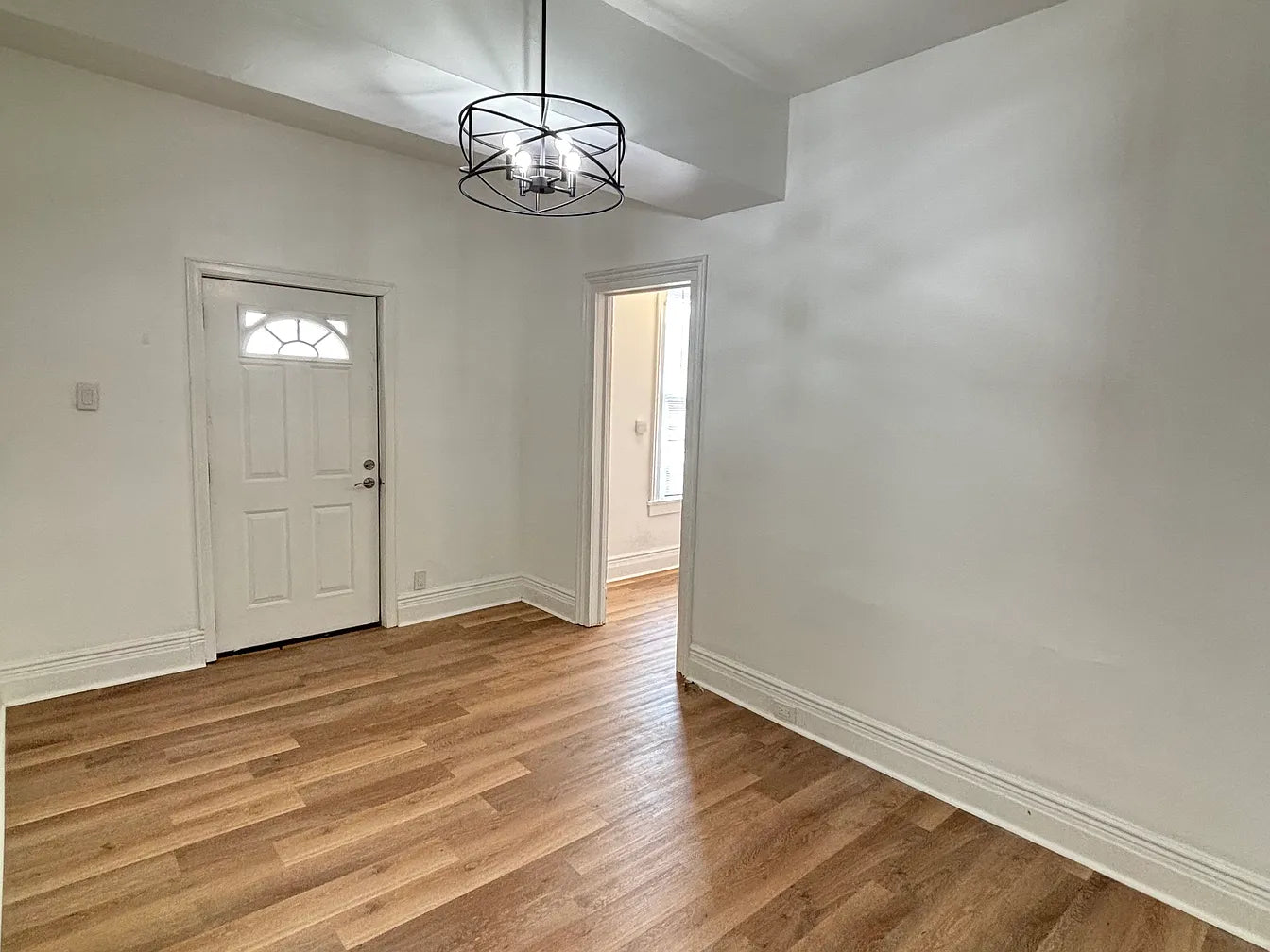 1 Bed, 1 Bath- 152 Park St #4, Buffalo, NY 14201