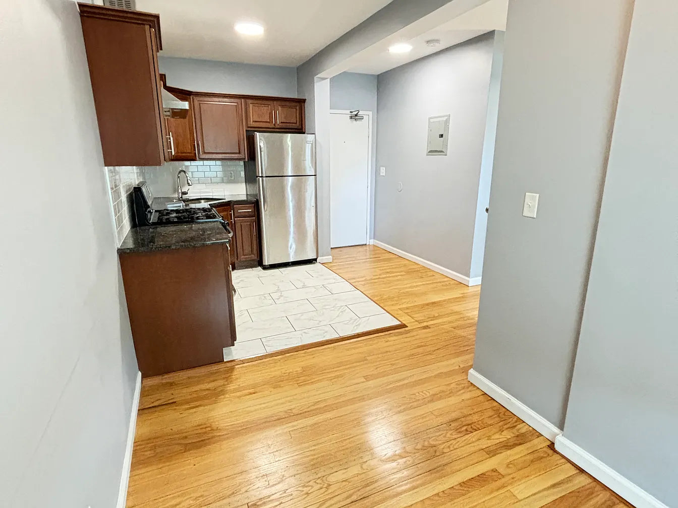 Studio, 1 Bath- 244 Allen St #4, Buffalo, NY 14201