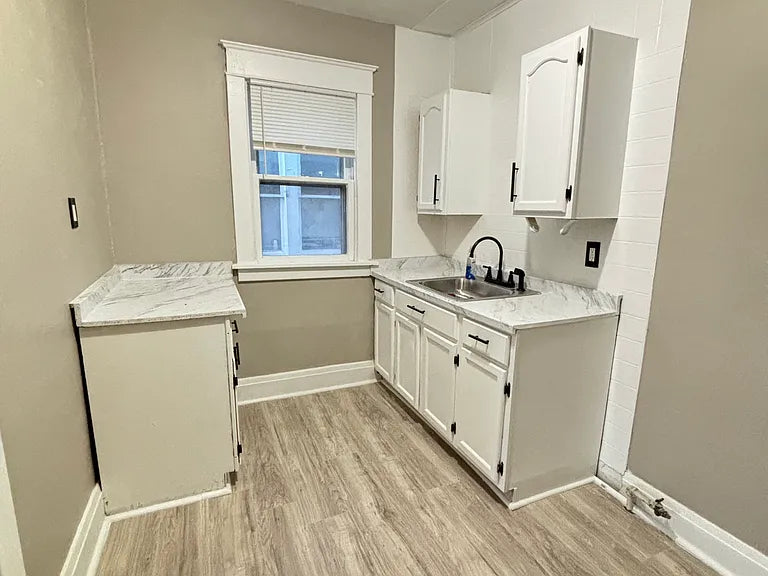 1 Bed, 1 Bath- 500 Colvin Ave APT 1, Buffalo, NY 14216
