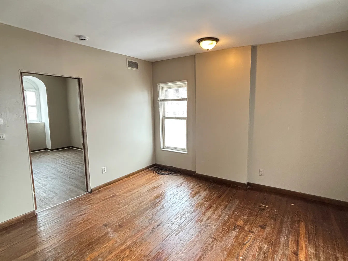 1 Bed, 1 Bath- 341 Franklin St #6, Buffalo, NY 14202
