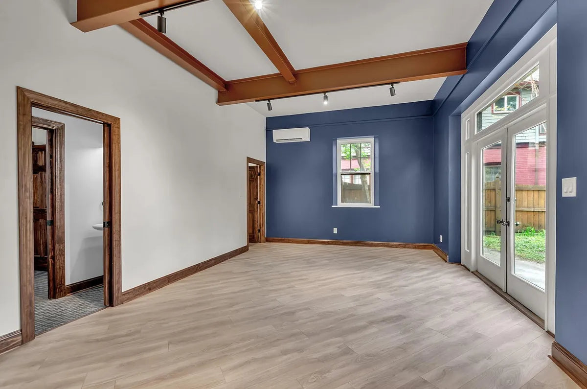 2 Bed, 2 Bath- 444 Linwood Ave #CARRIAGE Buffalo, NY 14209