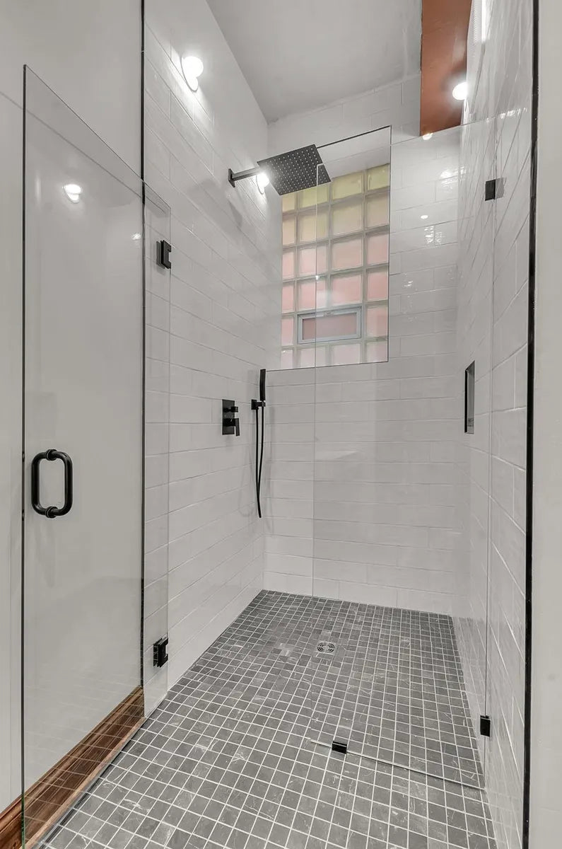 2 Bed, 2 Bath- 444 Linwood Ave #CARRIAGE Buffalo, NY 14209