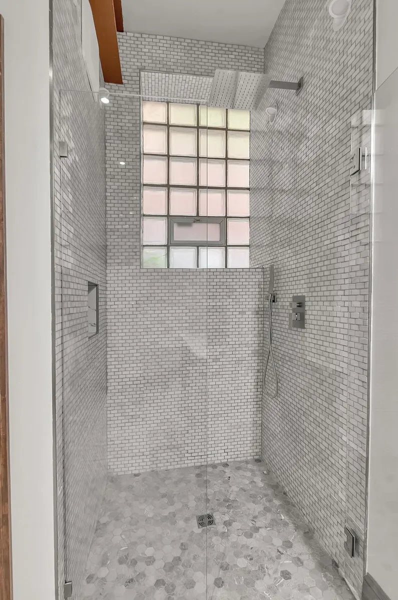 2 Bed, 2 Bath- 444 Linwood Ave #CARRIAGE Buffalo, NY 14209