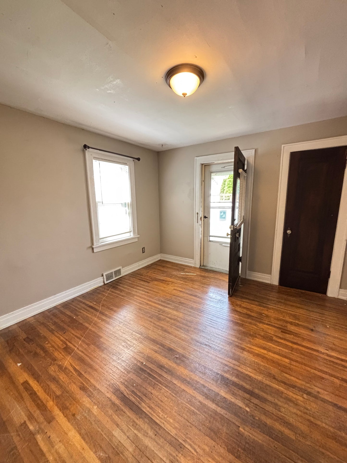 76 Enola Ave FLOOR 1, Buffalo, NY 14217