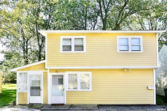 706 Nash Rd #1/2, North Tonawanda, NY 14120