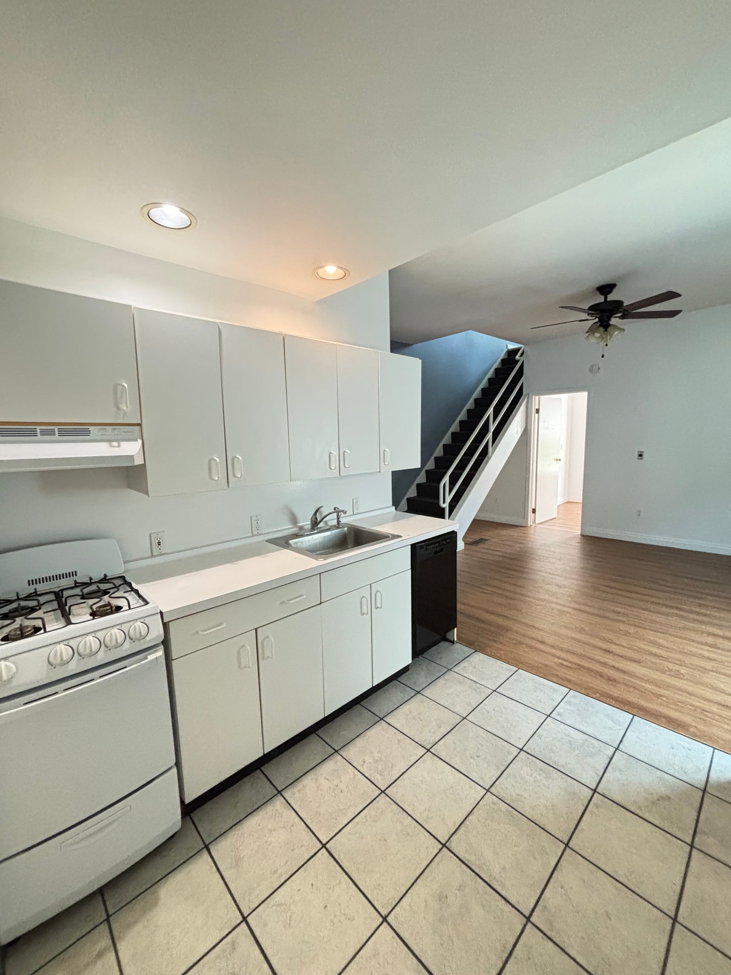 737 Ashland Ave #UR, Buffalo, NY 14222