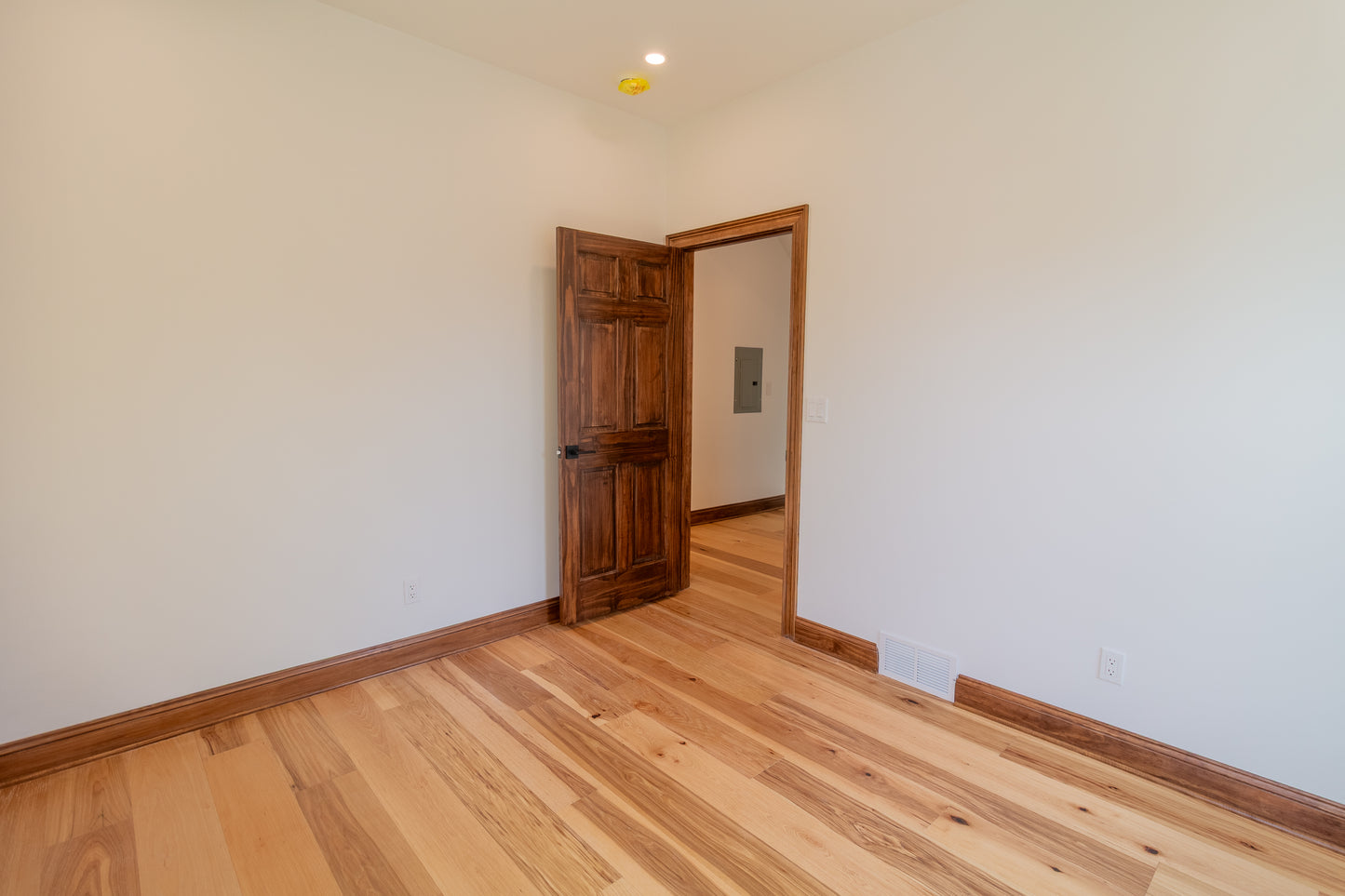 3 Bed, 2.5 Bath- 518 Linwood Ave #1, Buffalo, NY 14209