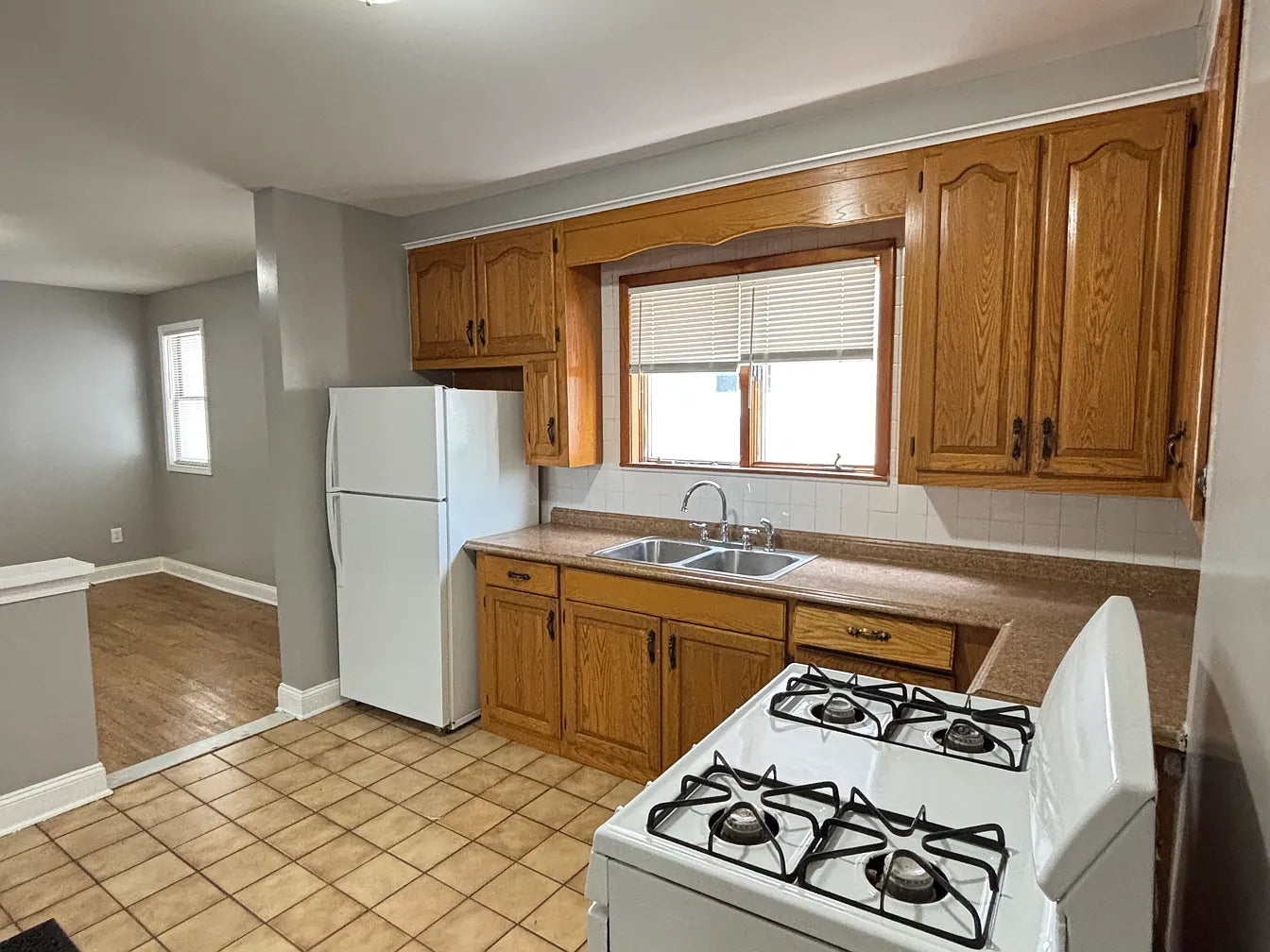 864 West Ave APT 2, Buffalo, NY 14213