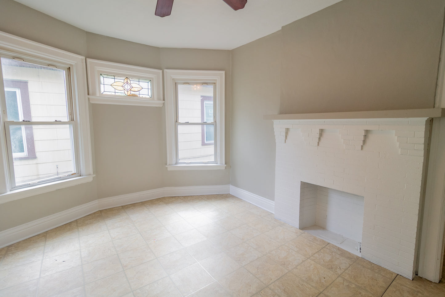 3 Bed, 1 Bath- 62 Pomona Pl UNIT 2, Buffalo, NY 14210