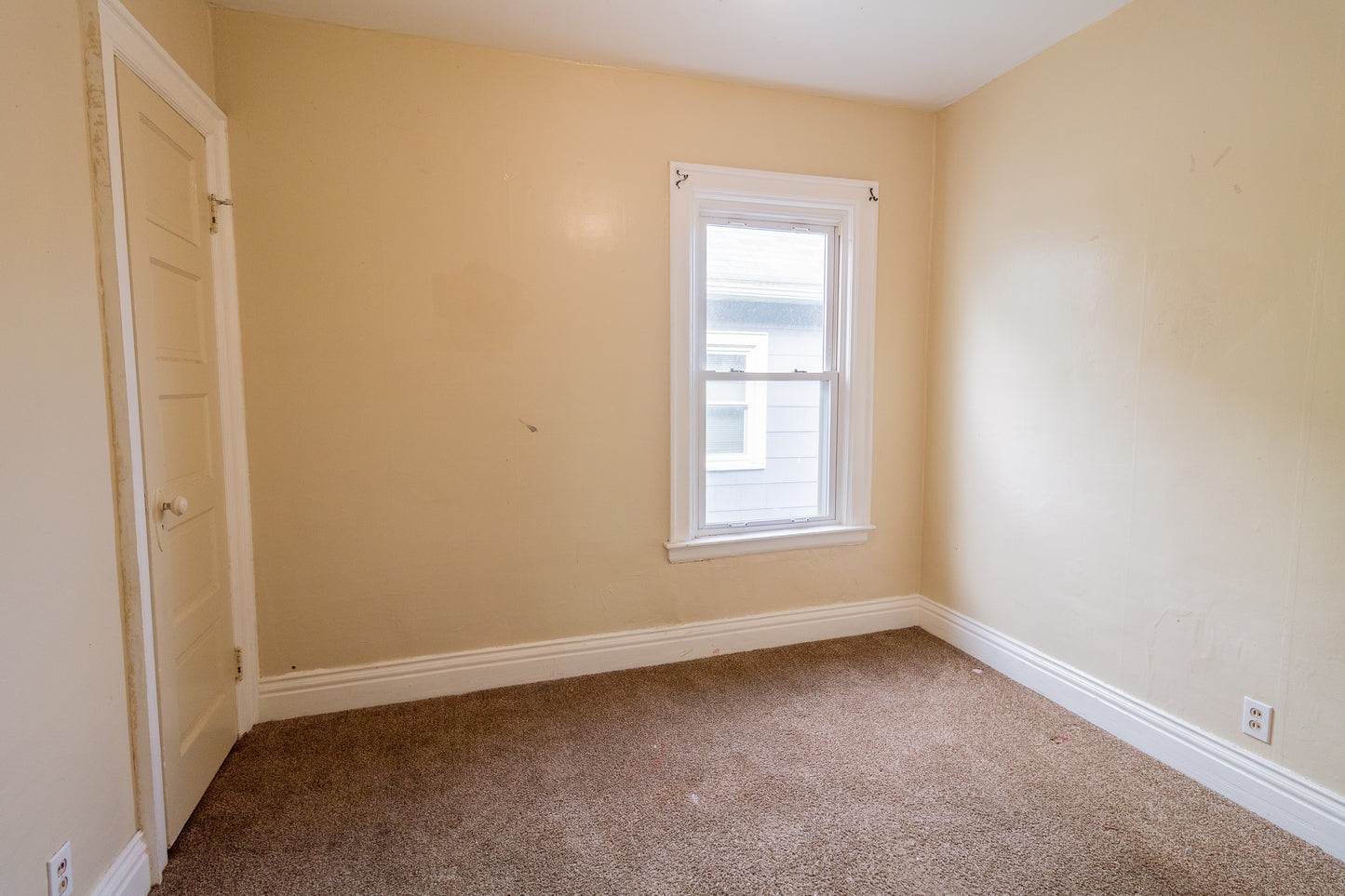 3 Bed, 1 Bath- 62 Pomona Pl UNIT 2, Buffalo, NY 14210