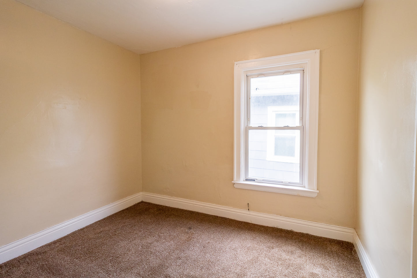 3 Bed, 1 Bath- 62 Pomona Pl UNIT 2, Buffalo, NY 14210