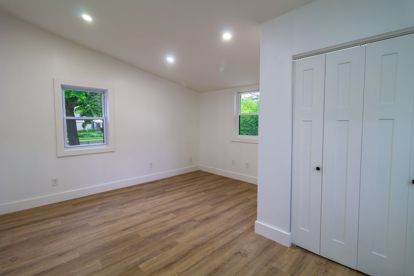 3 Bed, 1 Bath- 508 Sweet Home Rd, Amherst, NY 14226