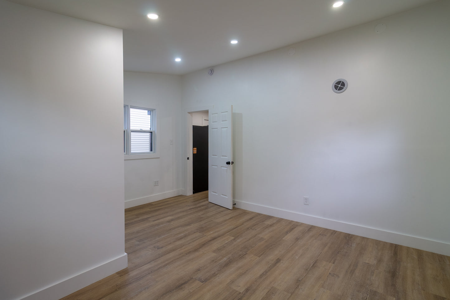 3 Bed, 1 Bath- 508 Sweet Home Rd, Amherst, NY 14226