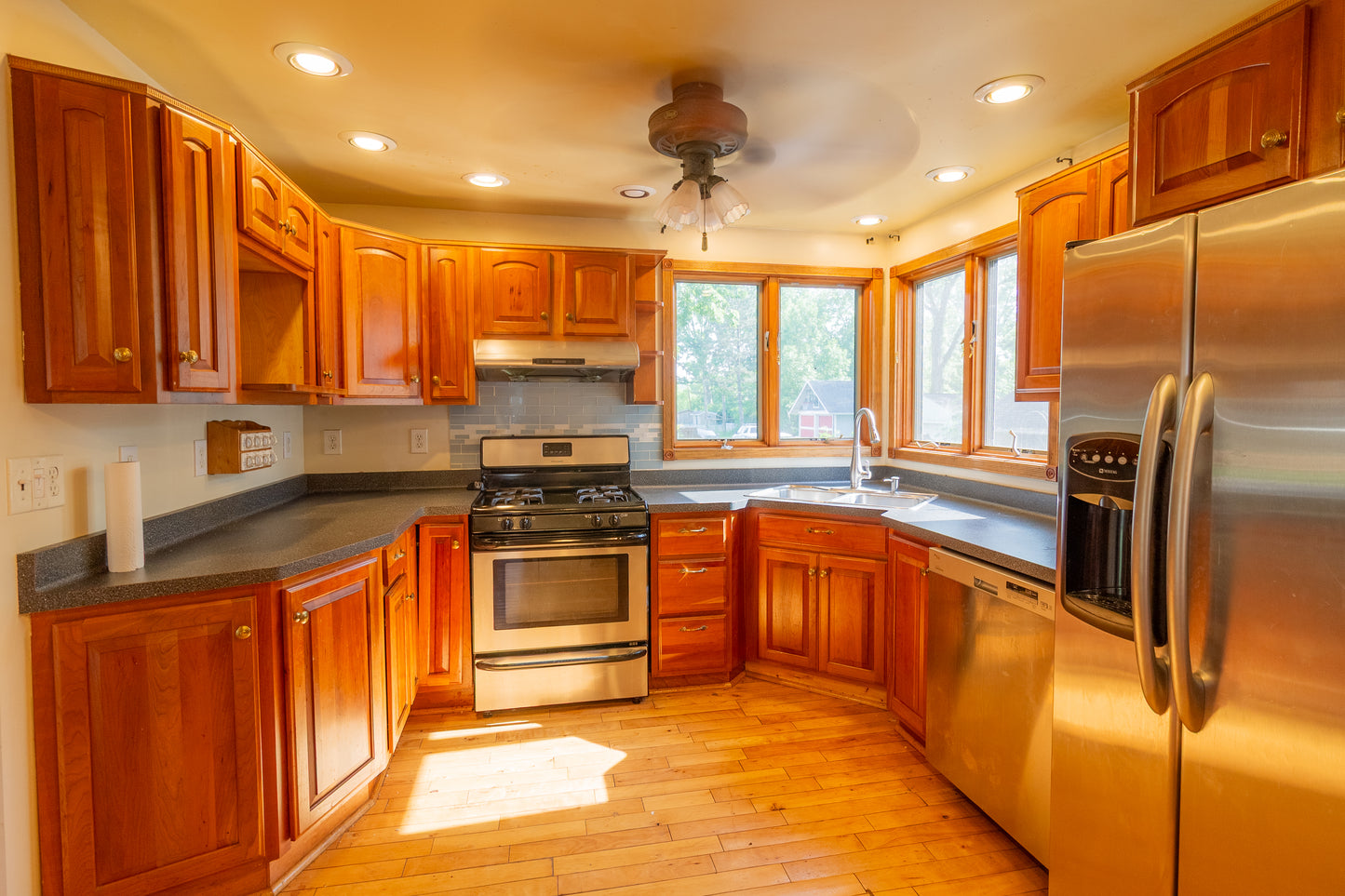 706 Nash Rd, North Tonawanda, NY 14120