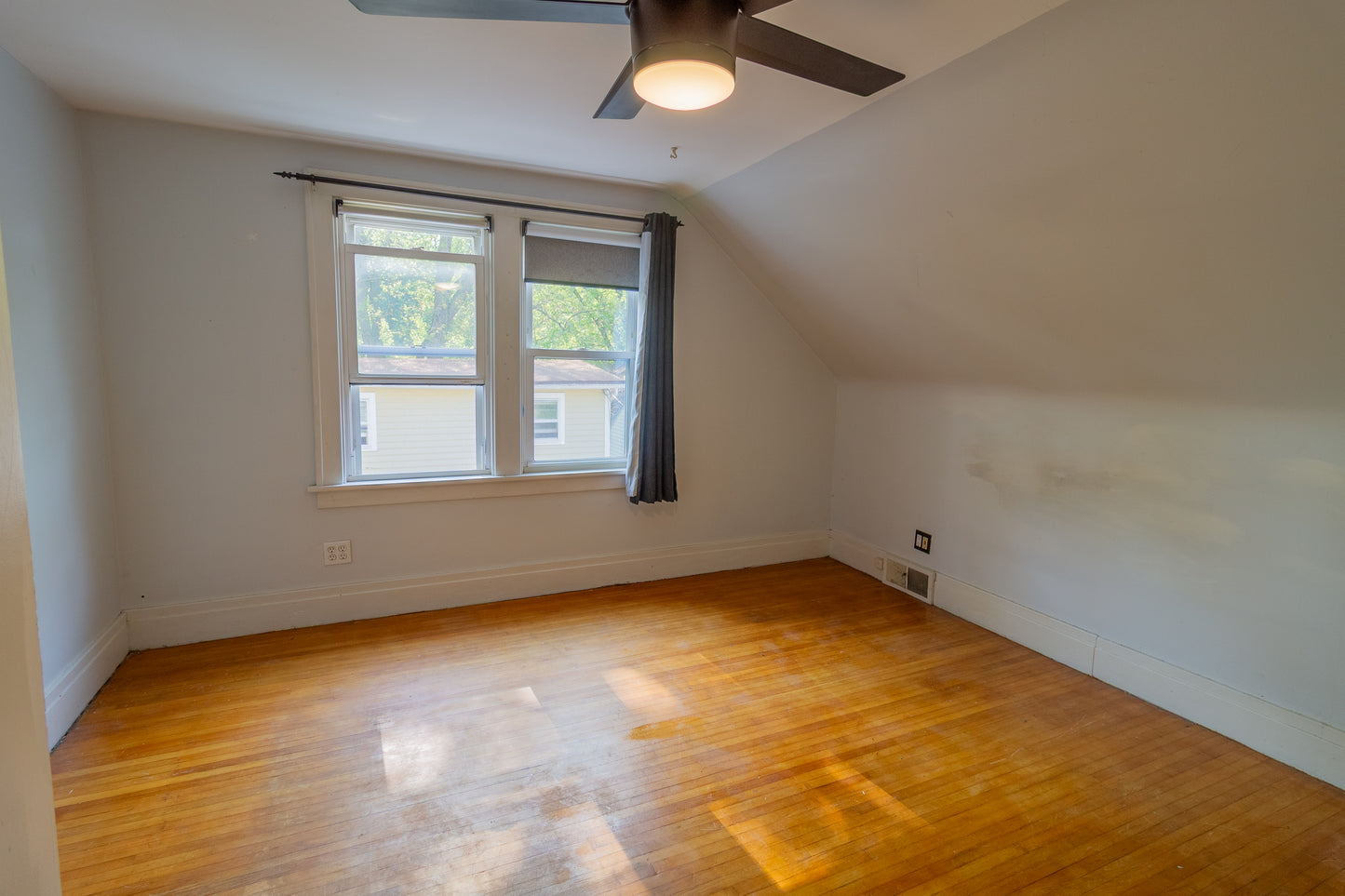 706 Nash Rd, North Tonawanda, NY 14120