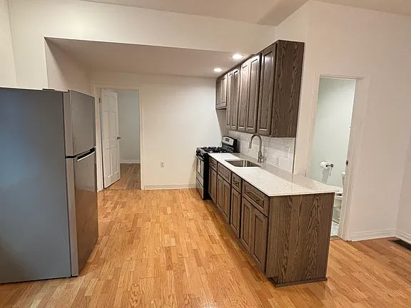 735 Ashland Ave, Buffalo NY 14222