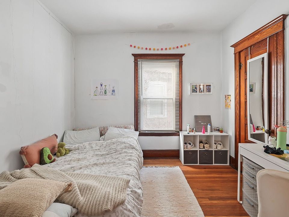 5 bed 1 bath - 144 Blaine Ave, # 2, Buffalo, NY 14208