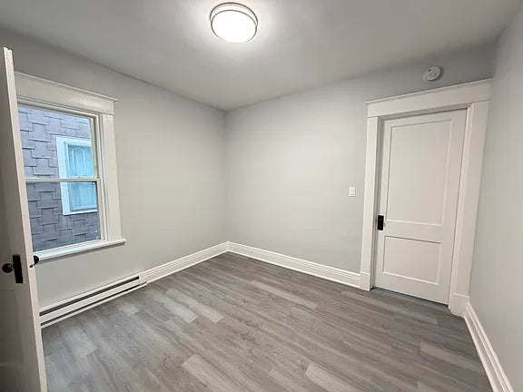 3 bed 1 bath- 2026 Hertel Ave APT 1, Buffalo, NY 14214
