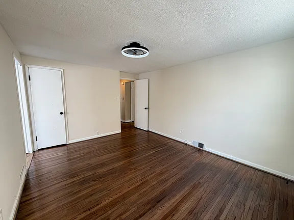 3 bed 1 bath- 10 Tacoma Ave Floor 1, Buffalo, NY 14216