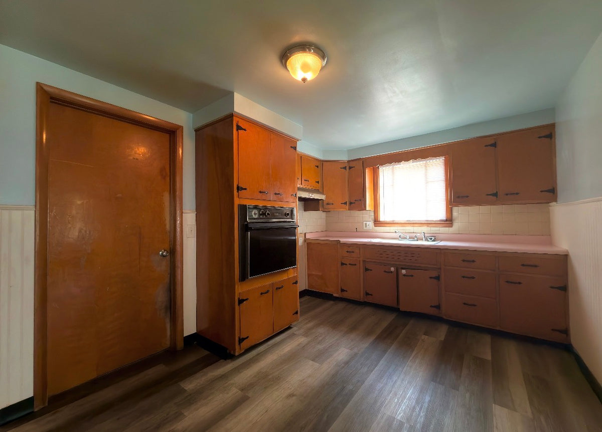 3 bed 1 bath - 27 Beechwood Place Lower Buffalo, NY 14225