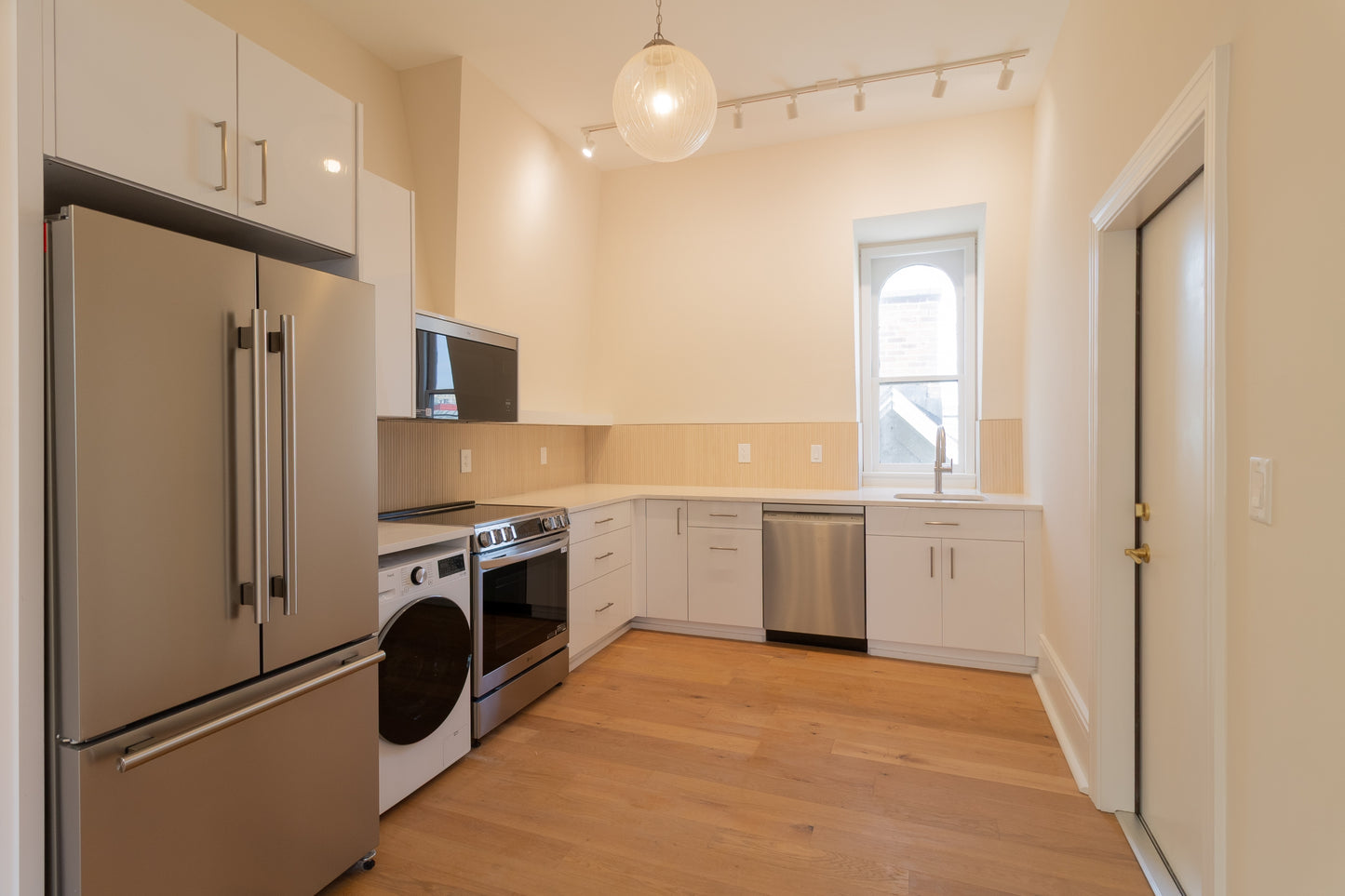 1 bed 1.5 bath - 17 North Pearl Street - 4 Buffalo, NY 14202