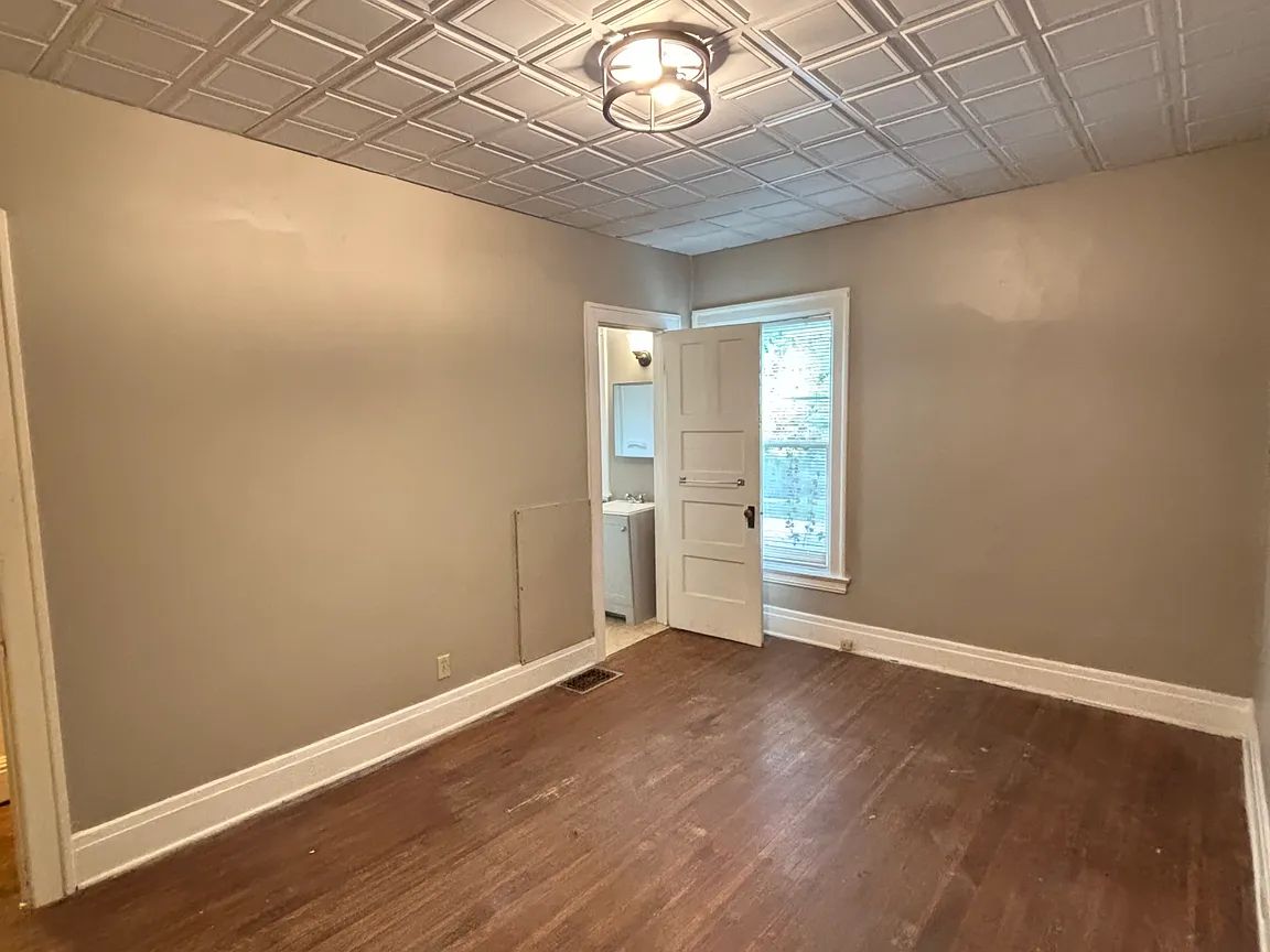 114 Crescent Ave APT 2, Buffalo, NY 14214